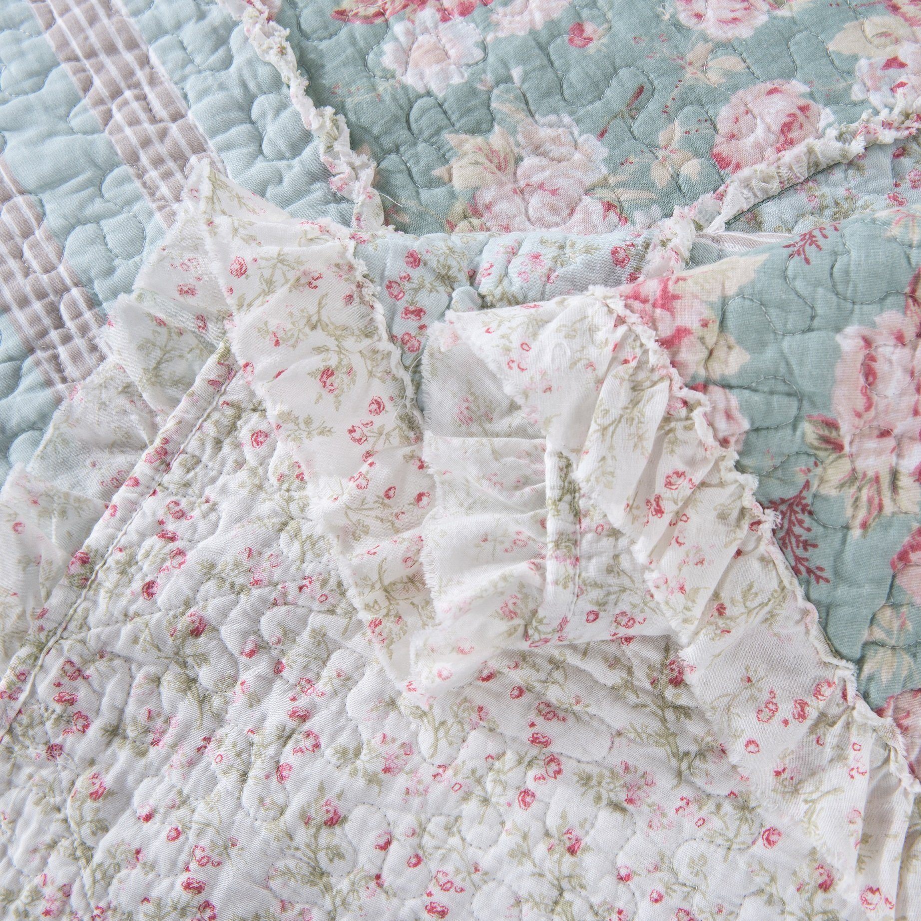 DaDa Bedding Hint of Mint Pastel Cotton Patchwork Quilt Set by DaDalogy Bedding Collection