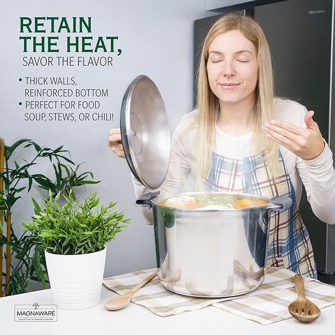 Stock Pot with Lid 10 Quarts by MAGNAWARE